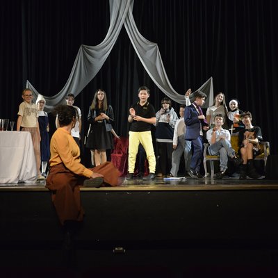 TRACCE DI SCENA - CORSO DI TEATRO PER RAGAZZI E RAGAZZE (10 - 14 anni)